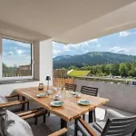 Kaiserresidenz *
